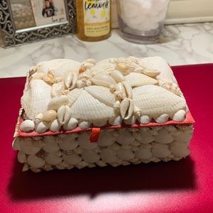 Shell Jewelry box